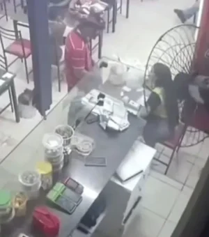 Suspeito quebra a perna durante fuga após tentativa de assalto em Palmeira