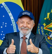 Lula inicia divulgação de campanha do novo slogan do governo