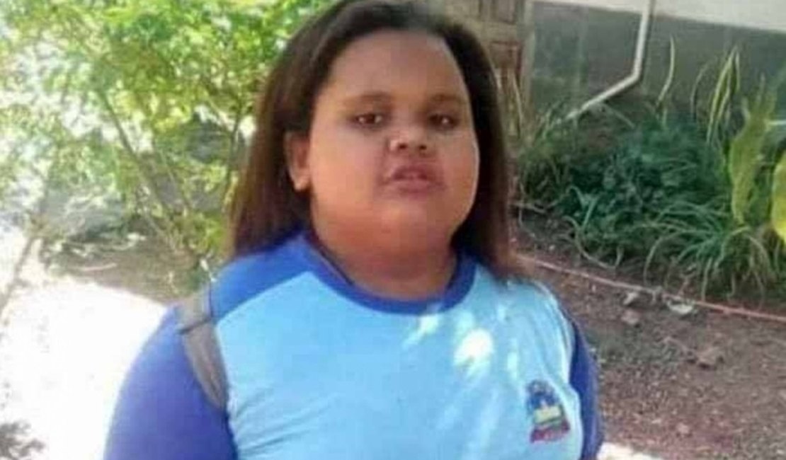 Menina de 10 anos morre engasgada após engolir pirulito