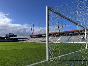 Gramado do Rei Pelé passa por tratamento e Selaj revela prazo para conclusão