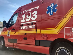 Colisão entre motocicleta e caminhão é registrada no bairro Cidade Universitária, em Maceió