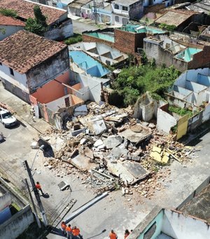 Imóveis com risco de desabamento no Pinheiro serão demolidos nesta sexta (20)