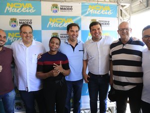 Presidente e vereadores participam de inauguração da Avenida José Moura Rocha