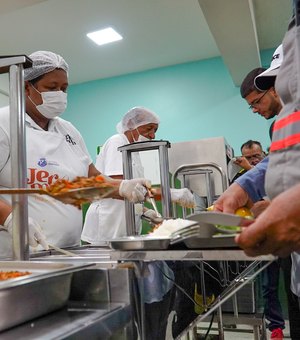 Restaurante Popular Jerimum reabre com festa e refeições de qualidade em Arapiraca