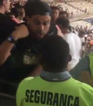 Atlético-MG repudia manifestações racistas de torcedor em clássico