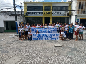 [Vídeo] Professores de Matriz de Camaragibe protestam para tentar receber precatórios do FUNDEF
