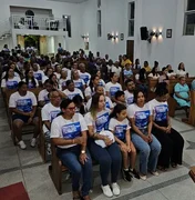 Família pede justiça durante missa de três meses pela morte do blogueiro Adriano Soares