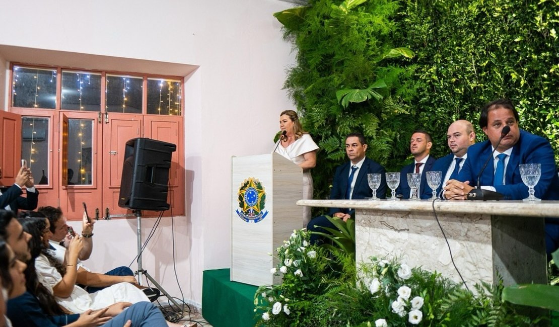 Eronita Sposito é empossada prefeita de Porto Calvo pela segunda vez