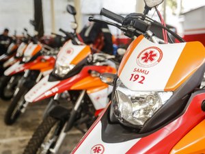 Socorrista do Samu fica ferido após colidir motocicleta com carro em Arapiraca