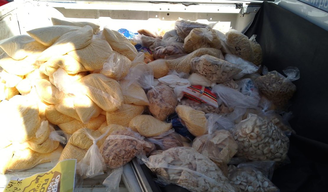 Vigilância Sanitária apreende 300 kg de alimentos vencidos em supermercados de Maceió