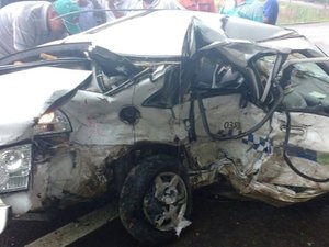 Grave acidente envolvendo dois veículos deixa duas pessoas mortas na BR-316