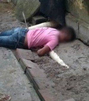 Adolescente morre eletrocutado após tentar pular muro de terreno