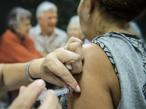 Idosos são os mais atingidos por infecções do vírus da gripe