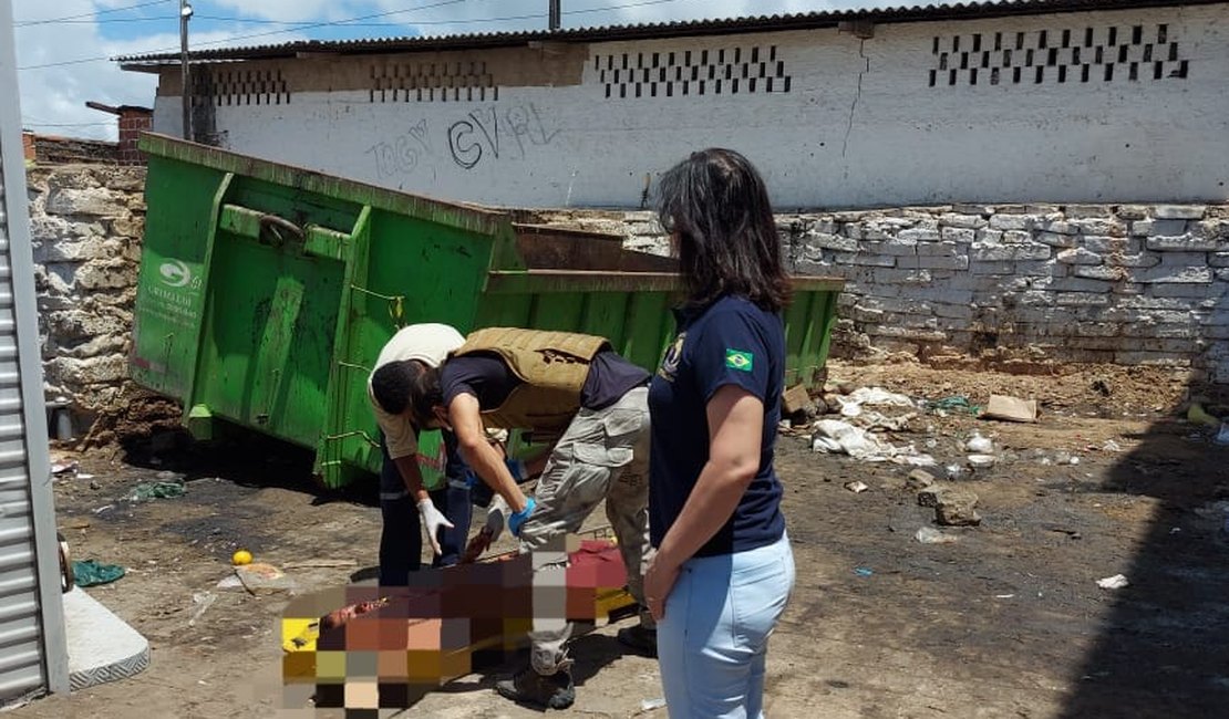 PC inicia investigação de assassinato de jovem encontrado em contêiner