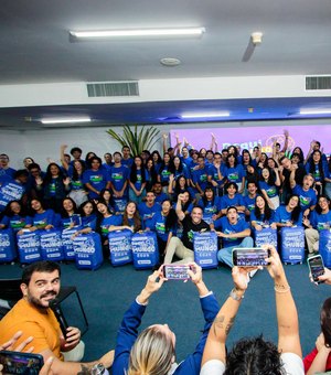 Daqui pra o Mundo: estudantes selecionados para o programa embarcam neste sábado (9)
