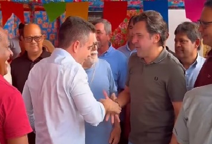 Senador Renan desmente brigas no MDB em relação ao nome de Isnaldo Bulhões ser candidato ao governo