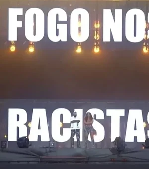 Iza e Djonga mandam recado no palco do The Town: 'Fogo nos racistas'