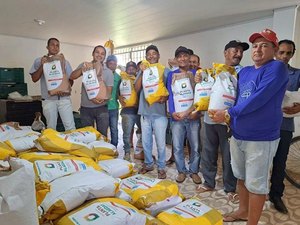 Agricultores de Jacuípe começam a receber sementes nesta quarta-feira (10)