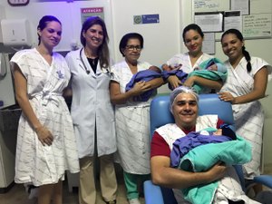 Hospital promove festa para pais de bebês de UTI Neonatal que receberão alta