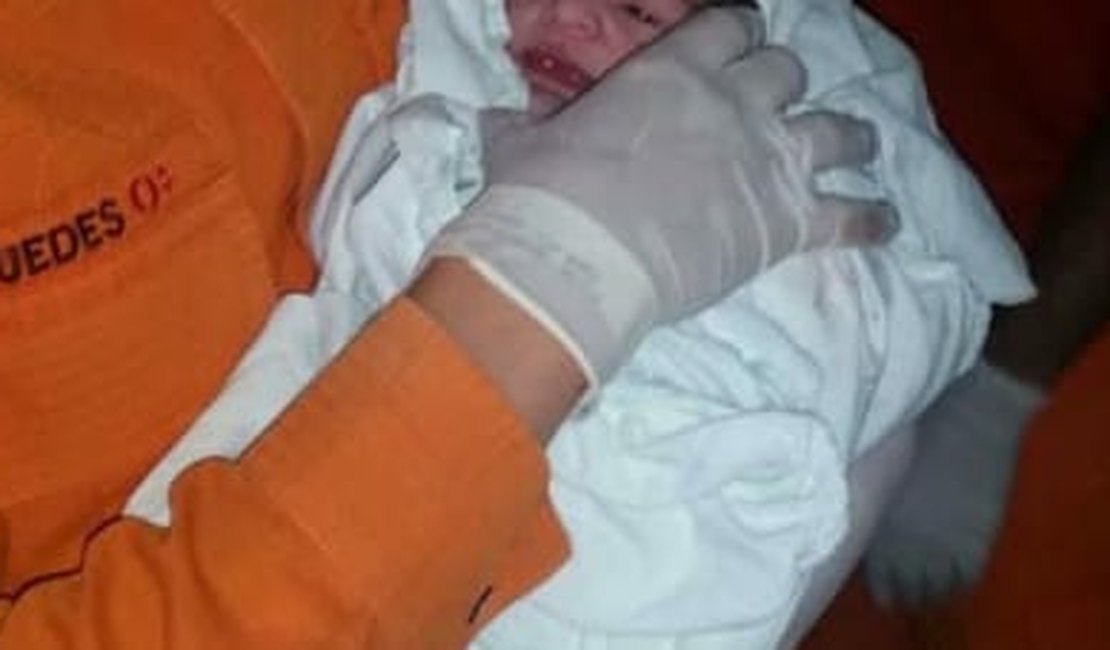Bebê de 1 ano sobrevive à queda de escada na cidade de União dos Palmares