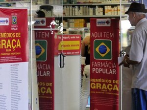 Beneficiários do Bolsa Família podem retirar remédios, de graça, em rede credenciada ao Programa Farmácia Popular