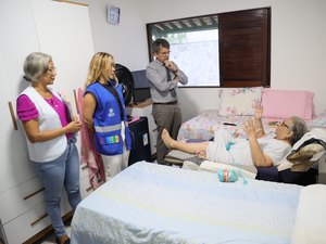 MPAL e Vigilância Sanitária comprovam precariedade em dois lares para idosos em Marechal Deodoro