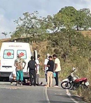 Estudante fica ferido em colisão entre motocicleta e ônibus na zona rural de Jacuípe