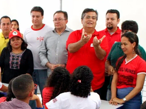 Comunista, Flávio Dino anuncia novo piso salarial, de R$ 6,3 mil, para professores no MA