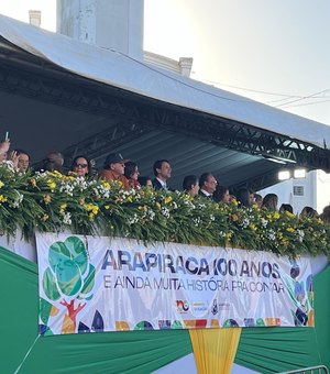 [Vídeo] Desfile dos 100 anos da Emancipação Política de Arapiraca atrai uma multidão para o Centro da cidade