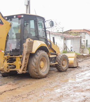 Prefeitura dos Índios inicia pavimentação no Loteamento Valdeci Mota