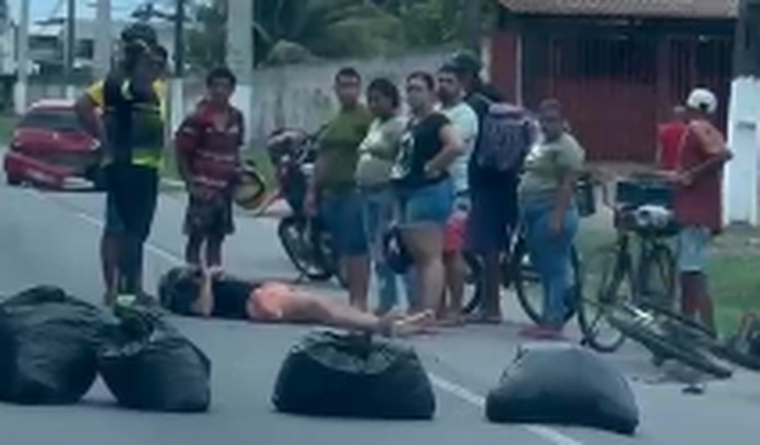 Ciclista sofre acidente na manhã deste domingo (26) na entrada do conj. Eustáquio Gomes