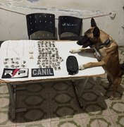 Suspeito é preso por tráfico de drogas em casa em construção no bairro Canafístula