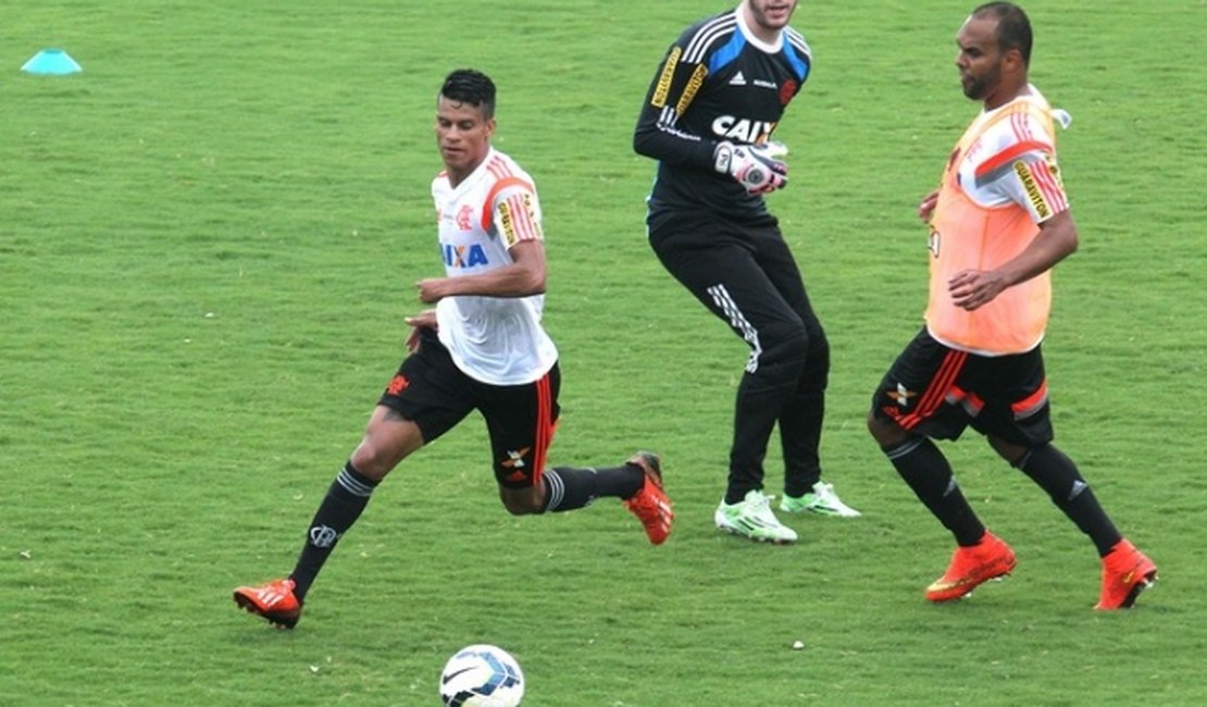 Thallyson rouba a cena e marca primeiro gol da pré-temporada do Flamengo