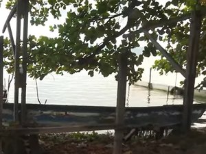 Pescadores encontram corpo de homem em jangada às margens da Lagoa Mundaú