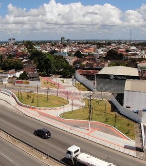 Árvores plantadas na Área Verde garantem melhores condições climáticas no espaço de lazer e convívio social