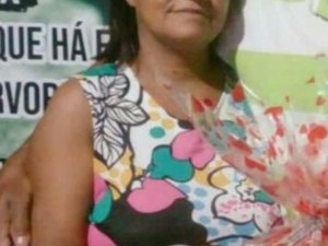 Colisão entre carro e moto deixa mulher morta em Porto Calvo