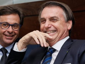 Título de cidadão alagoano para ex-ministro de Bolsonaro ganha parecer favorável na CCJ da ALE