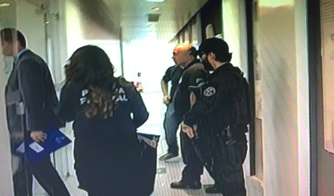 PF realiza operação na casa de Fernando Collor e nas Organizações Arnon de Mello