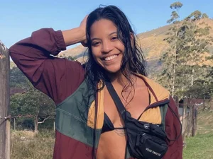 Brasileira que caiu em vulcão na Indonésia é encontrada morta