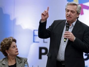 Fernández celebra liberdade de Lula em reunião do Grupo de Puebla