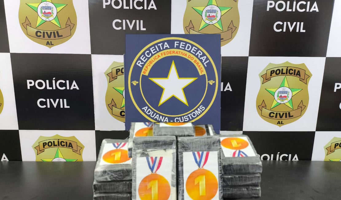 Polícia Civil e Receita Federal apreendem 20 kg de cocaína em operação conjunta em Maceió