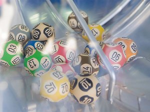 Caixa sorteia R$ 30 milhões da Dupla-Sena da Páscoa neste sábado