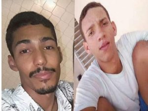 Sem capacete, condutor e passageiro morrem em colisão de moto com poste