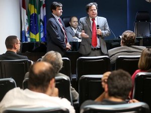 TJ medeia conciliação entre médicos do PAM Salgadinho e Prefeitura de Maceió