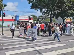 Protesto dos funcionários do Hospital  Veredas foi finalizado; vias já foram liberadas