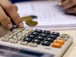 Apenas 25% dos jovens de 18 a 30 anos fazem controle financeiro