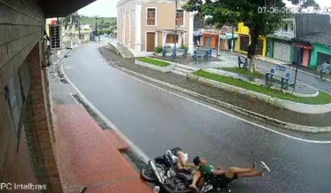 Pedestre é atropelado por motociclista em Murici