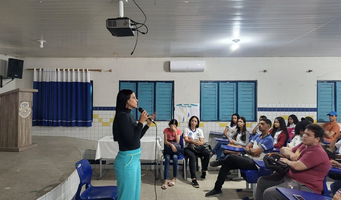 Ministério Público de Alagoas debate violência sexual com gestores e estudantes