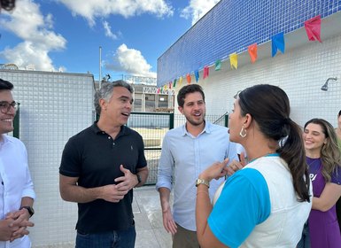 Rafael Brito conhece programa de prevenção a violência do Recife com quase 10 anos de existência