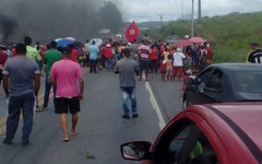 Manifestantes querem a absolvição de Lula